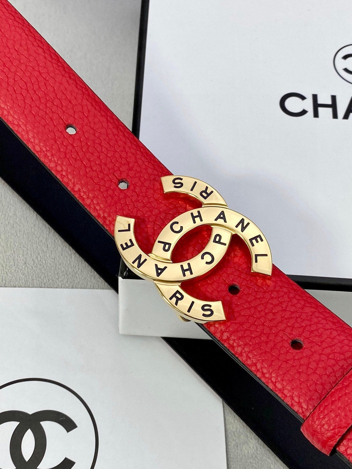 CC 30MM BELT IN CHERRY RED SMOOTH CALFSKIN WITH GOLD HARDWARE