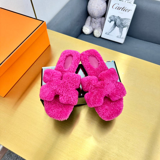 0RAN SHEARLING SANDALS BRIGHT PINK