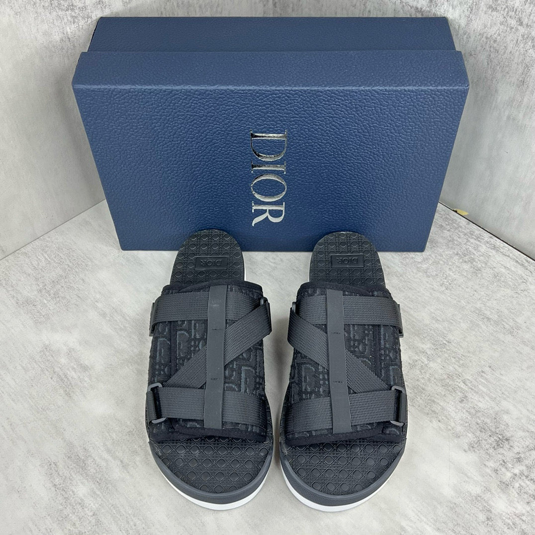 DIO Sandals