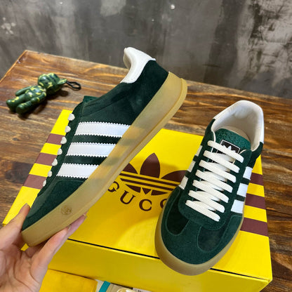 GUC Sneakers