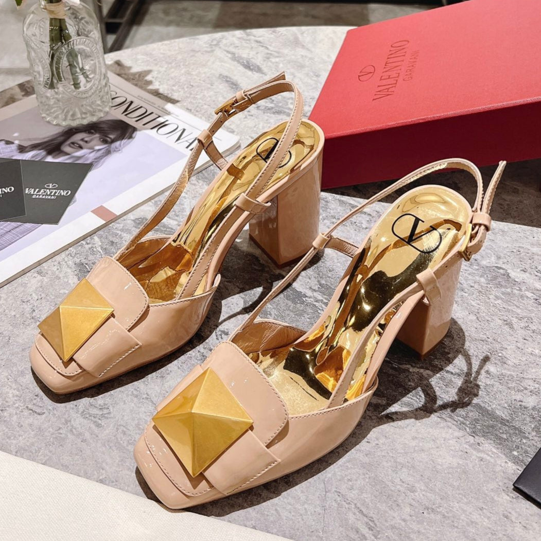 ONE STUD BEIGE TAN PATENT LEATHER LACE-UP HIGH HEELS 85 MM