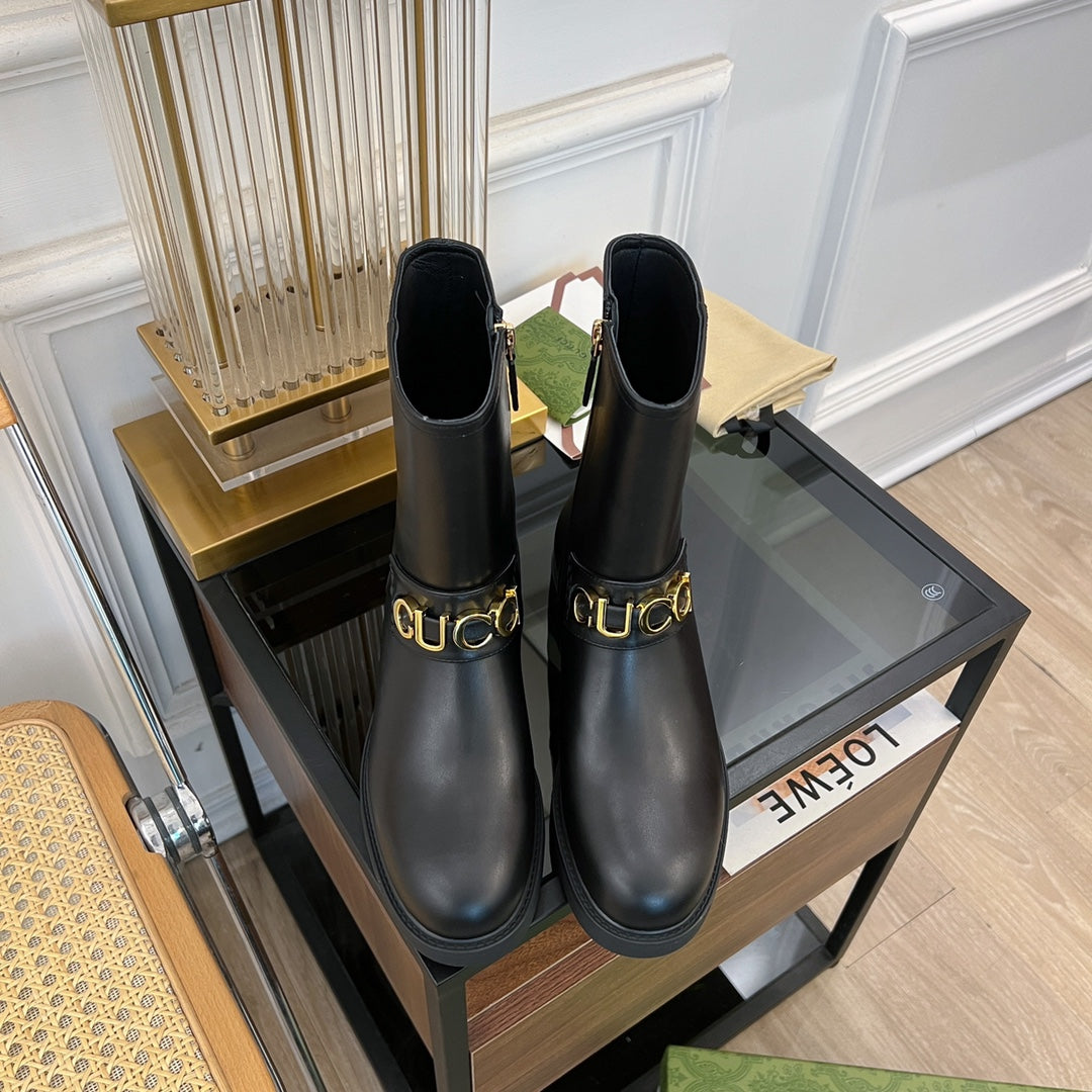 GG CLASSIC LOGO ANKLE BOOTS IN BLACK CALFSKIN
