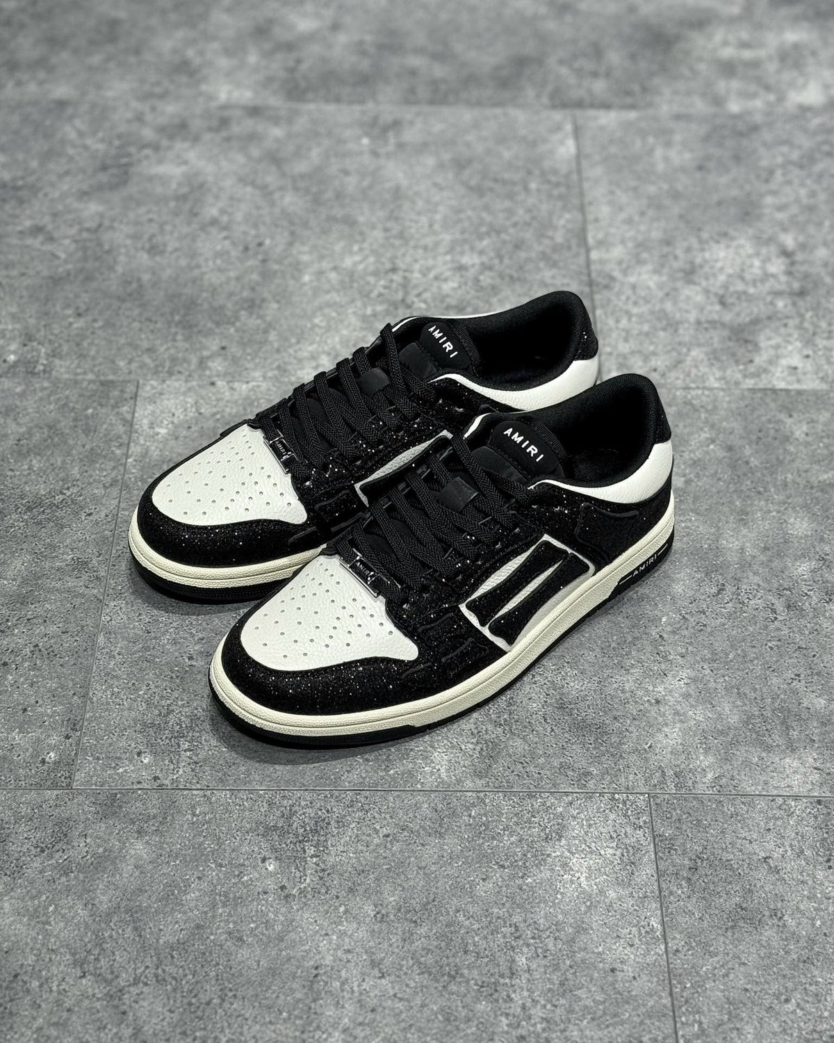AMR Sneakers