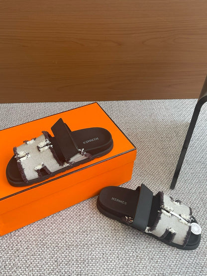 HERM Sandals