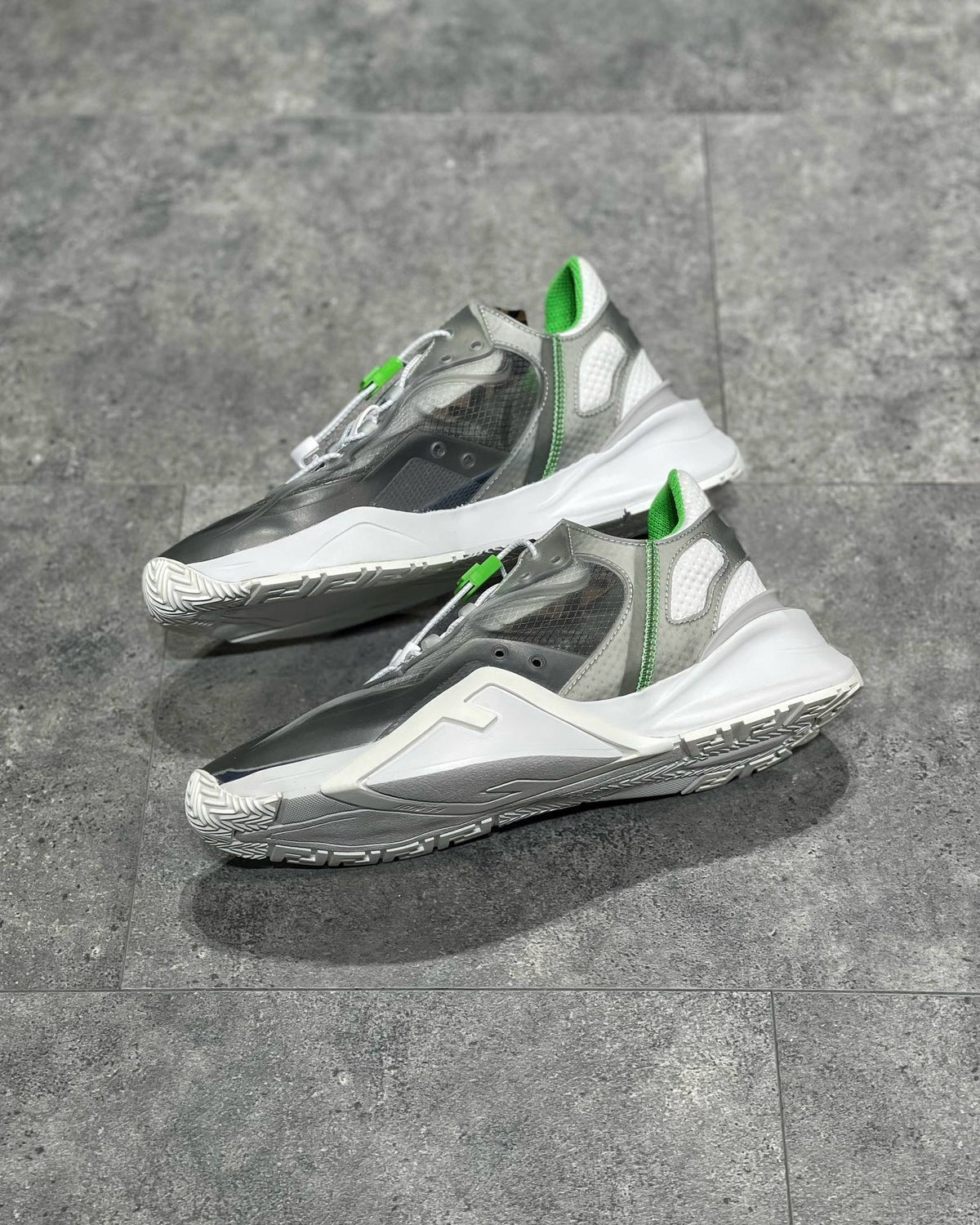 FEN Sneakers