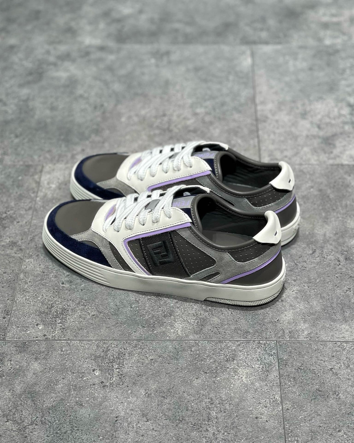 FEN Sneakers