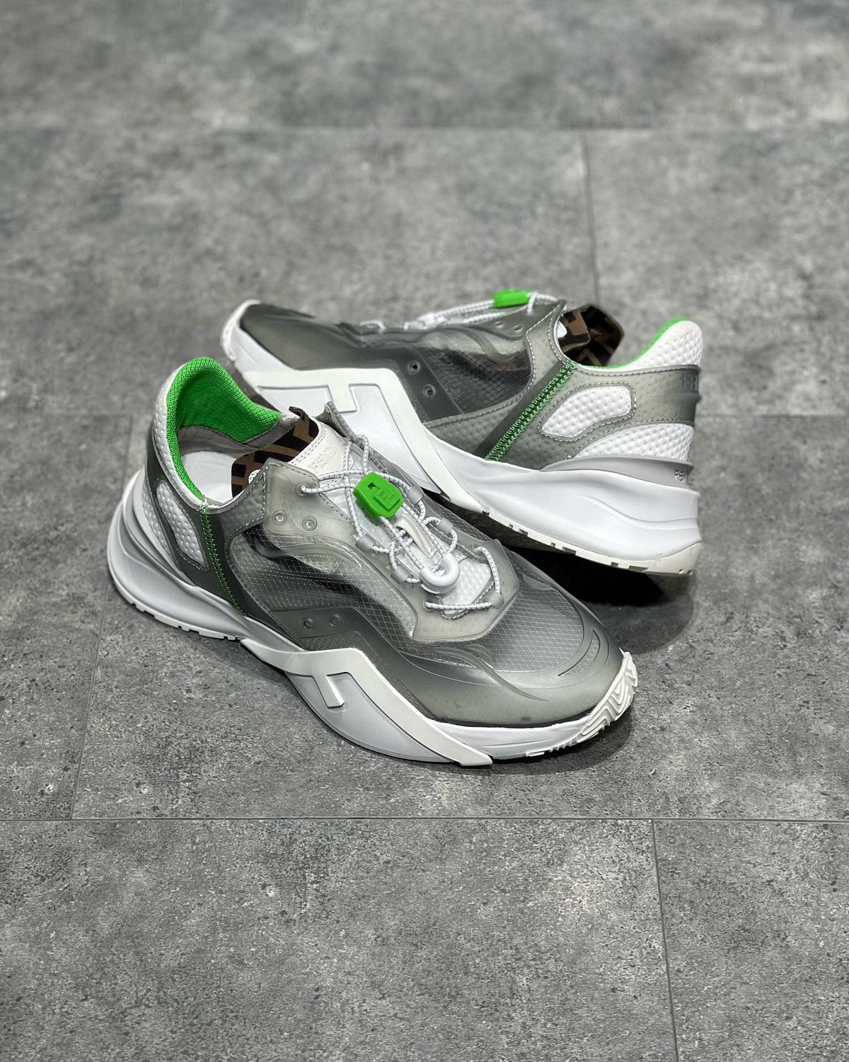 FEN Sneakers