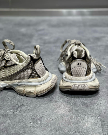 Sneakers & Shoes
