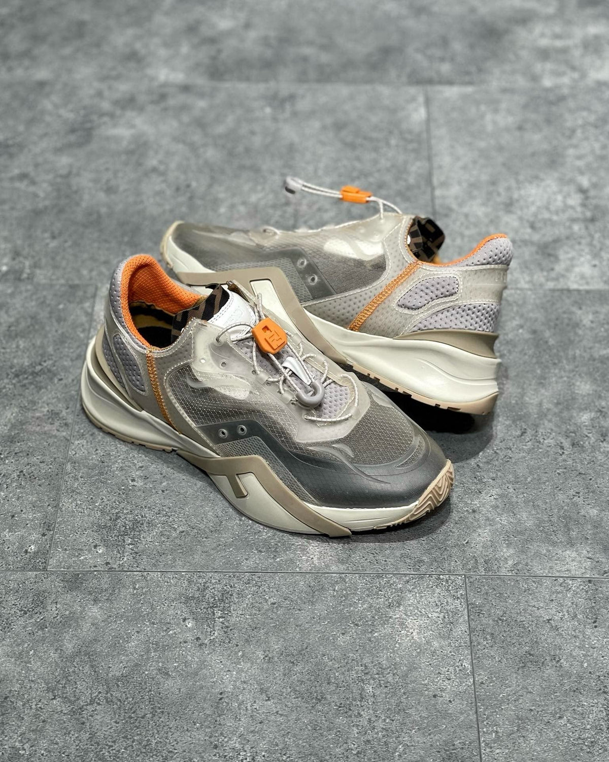 FEN Sneakers