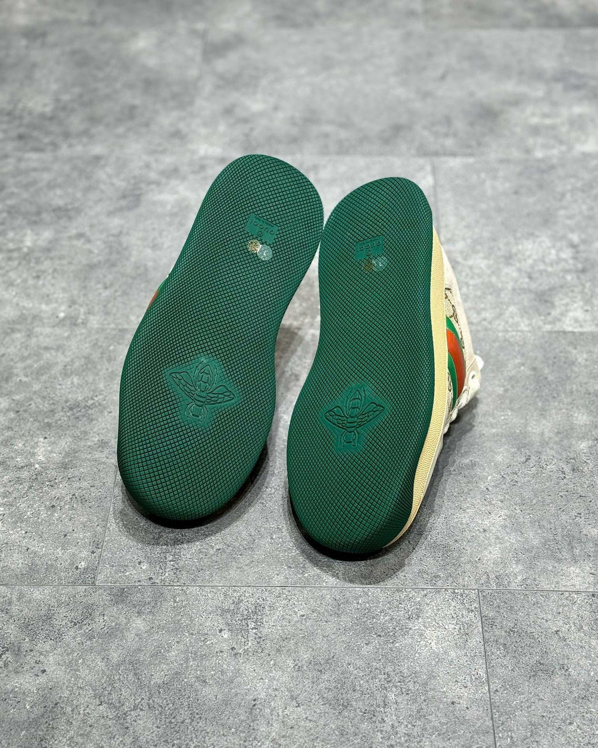 GUC Sneakers