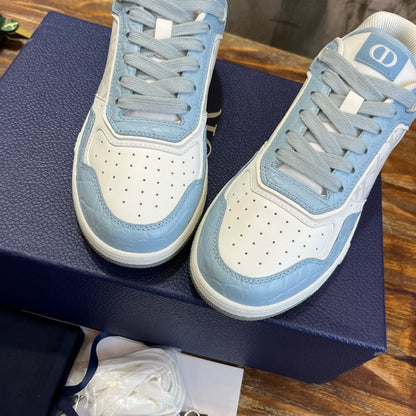 DIO Sneakers