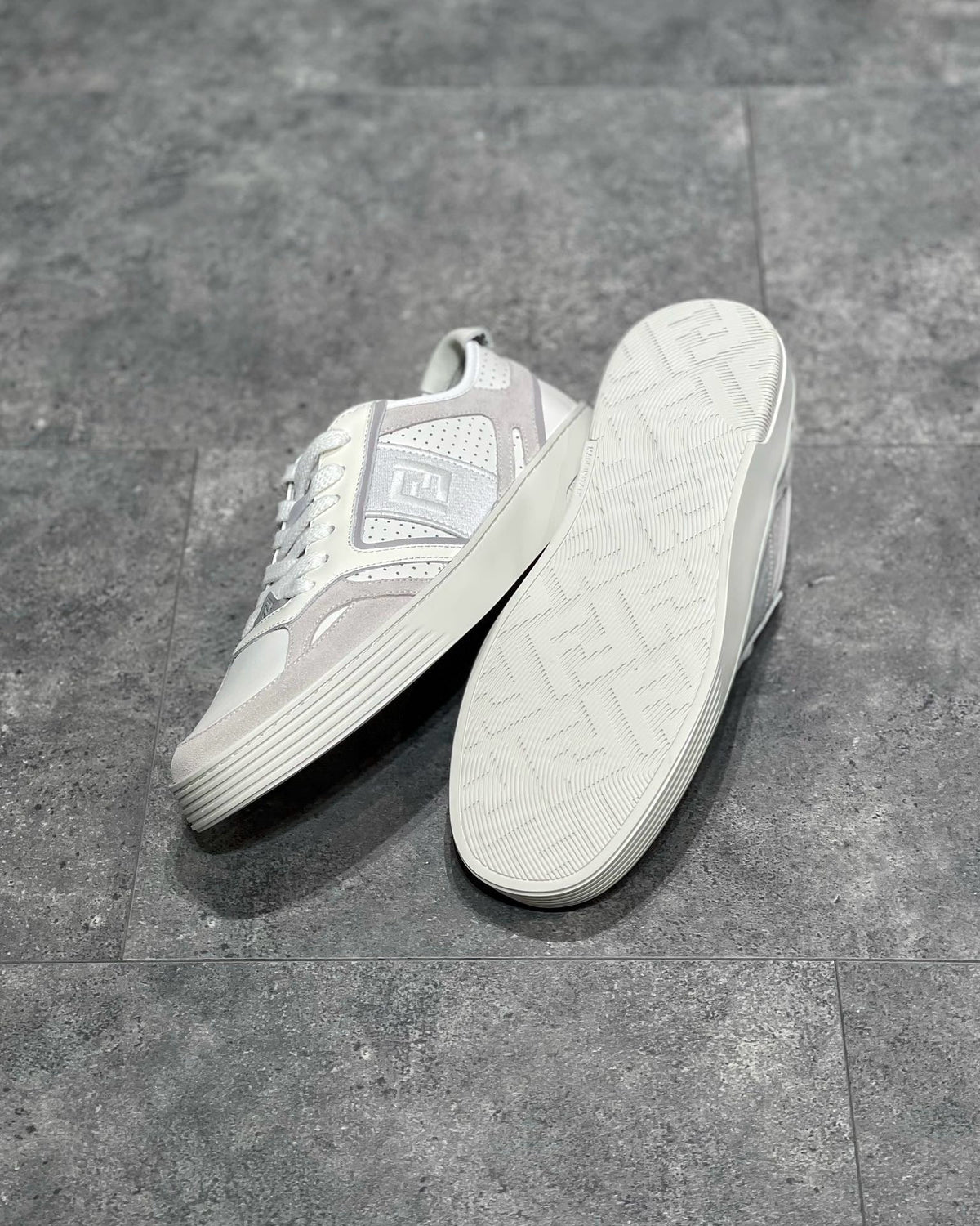 FEN Sneakers