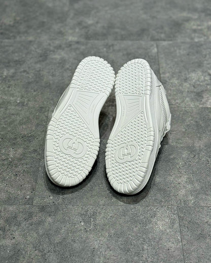 GUC Sneakers