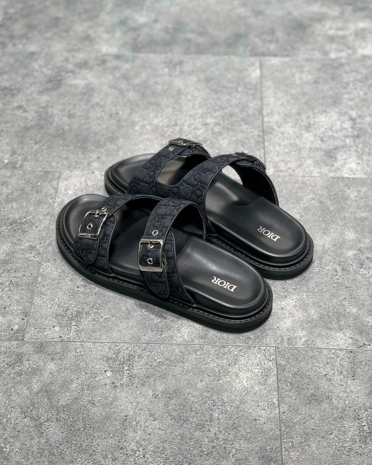 CD SANDALS