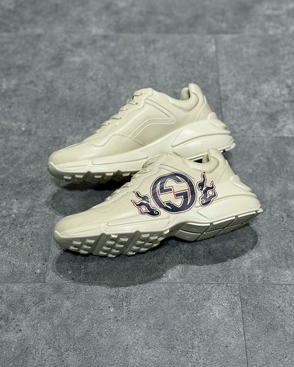 GUC Sneakers
