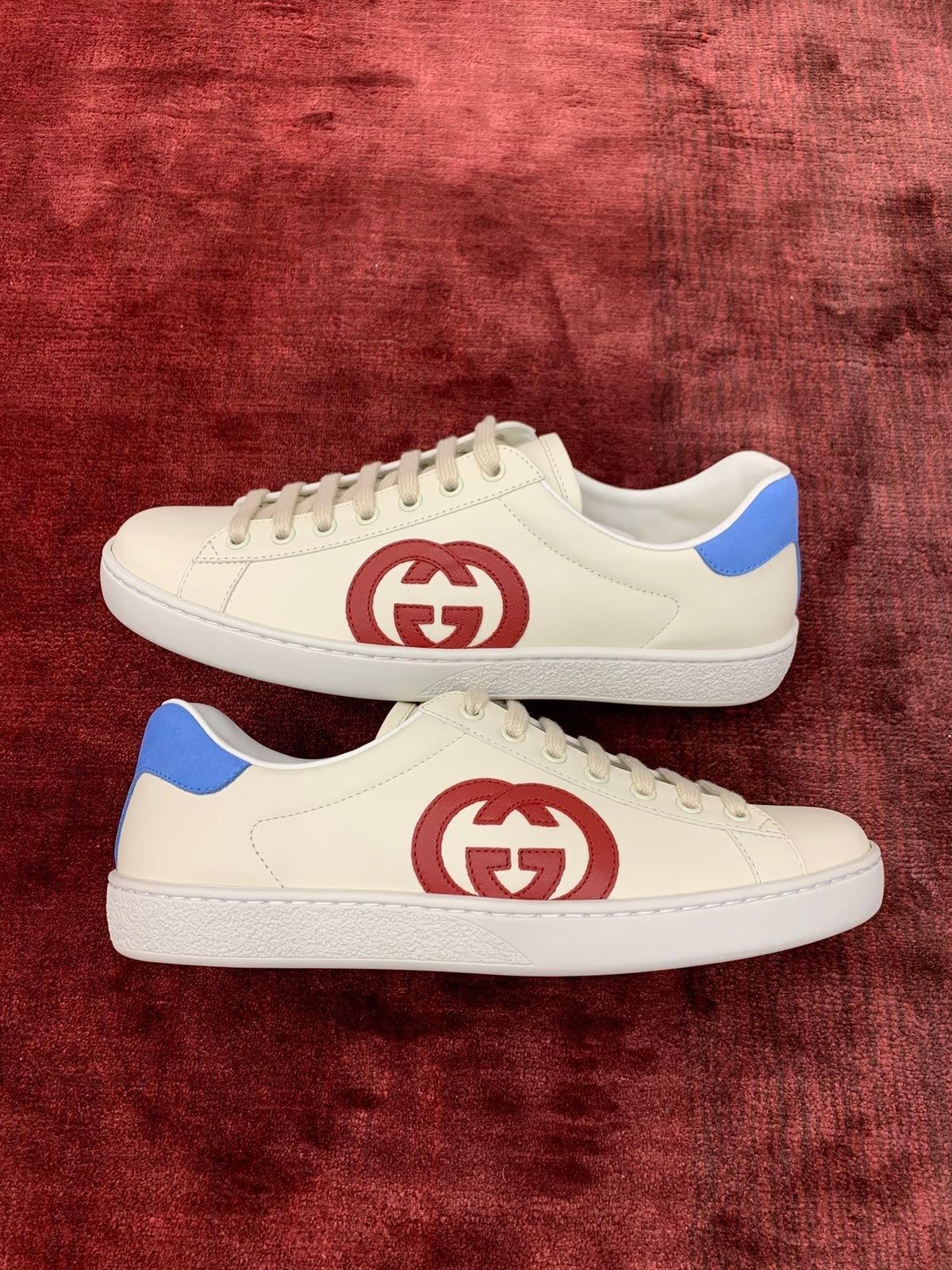 Sneakers & Shoes