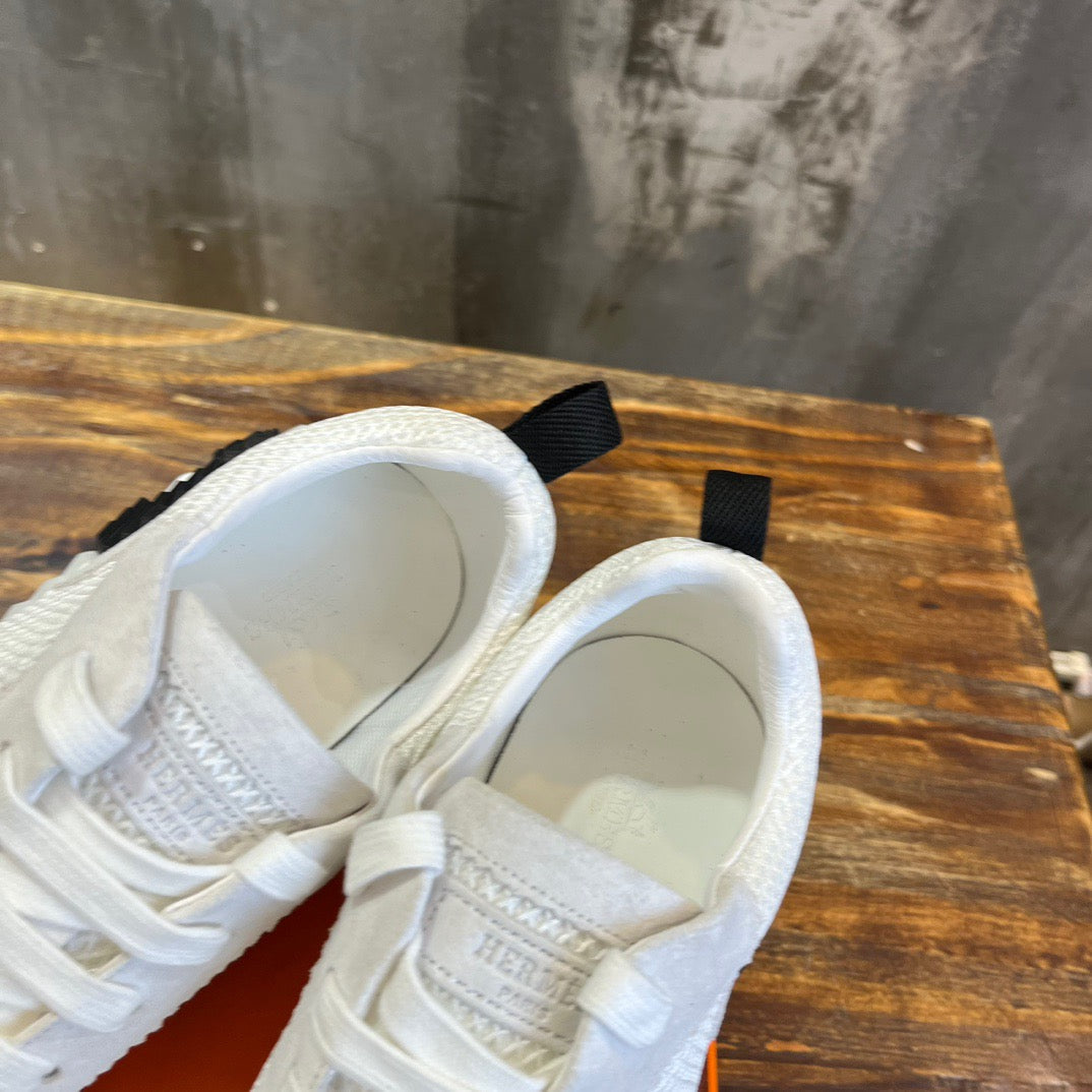 HERM Sneakers