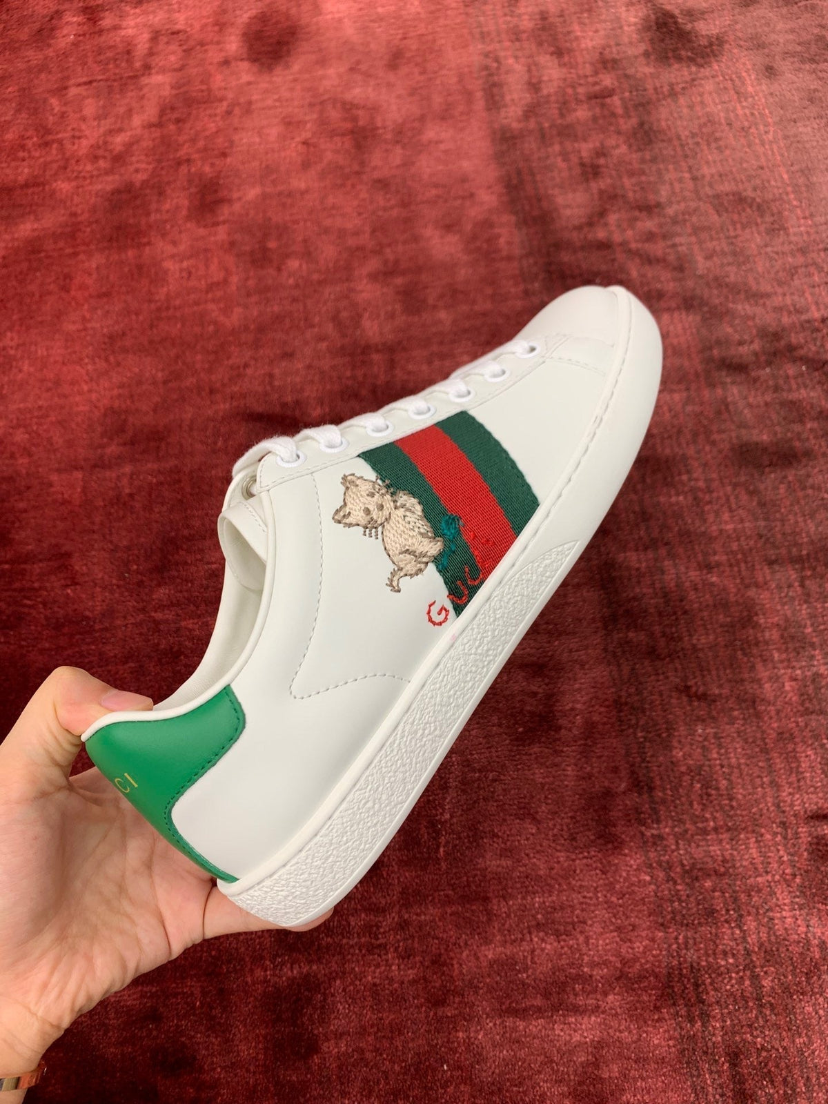 Sneakers & Shoes