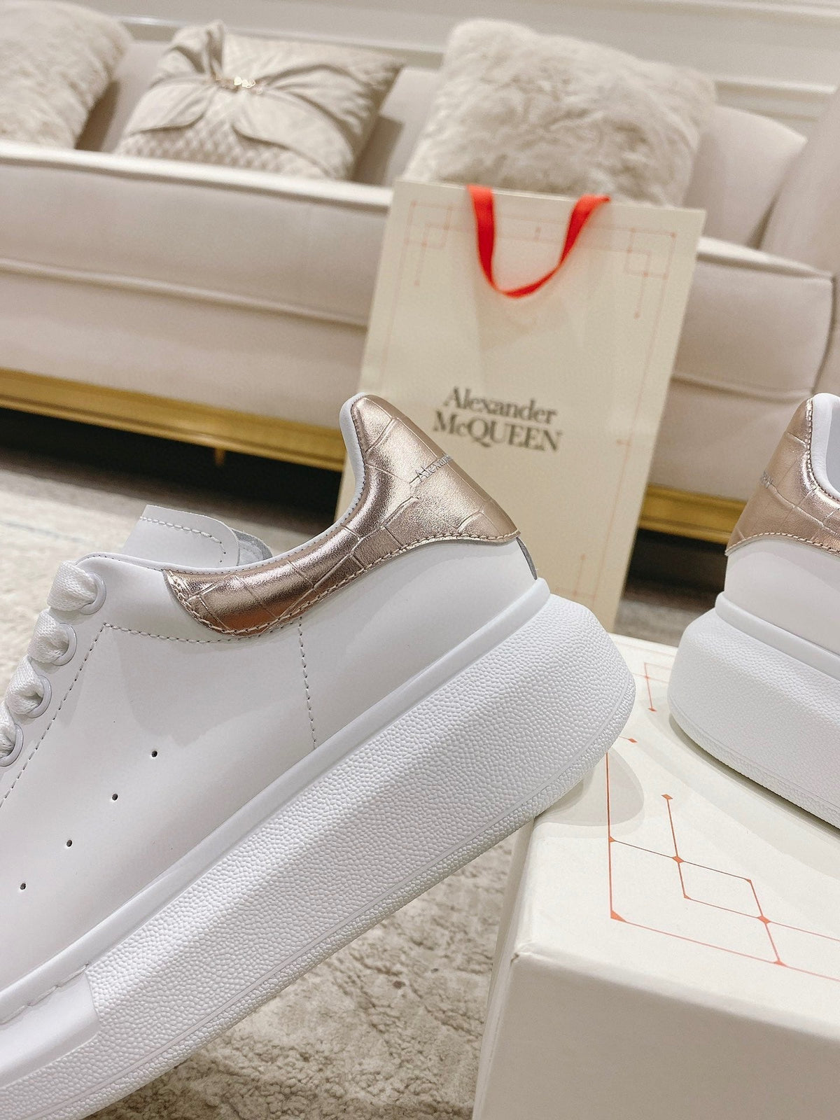 Sneakers & Shoes