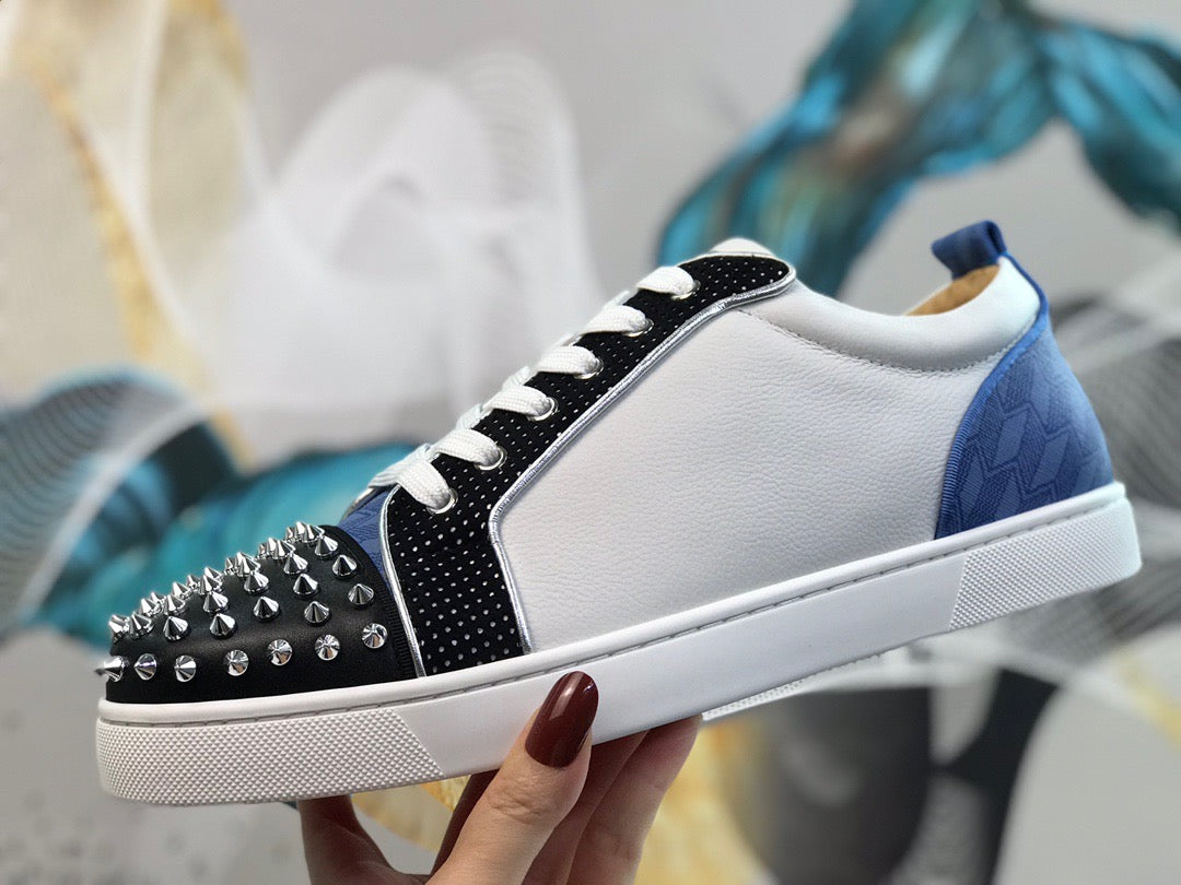 Sneakers & Shoes