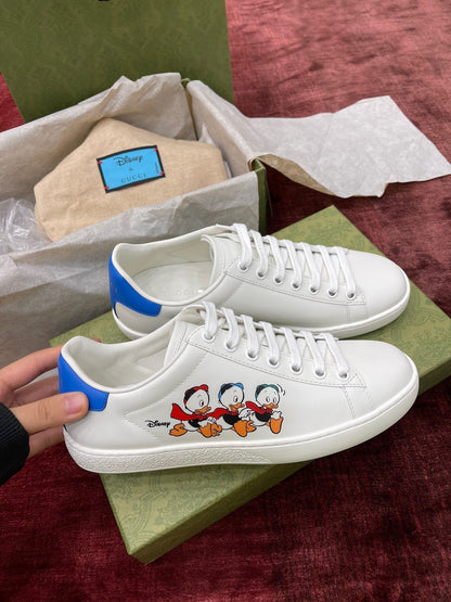 Sneakers & Shoes