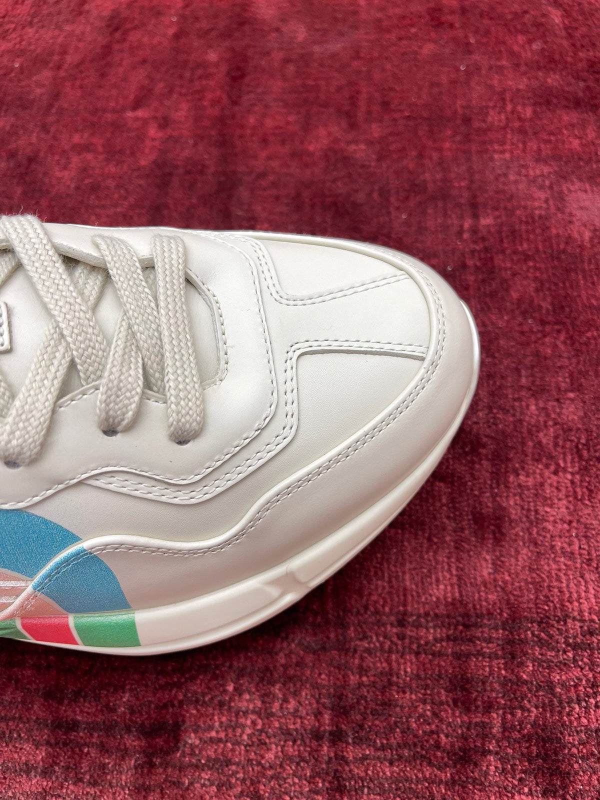 Sneakers & Shoes