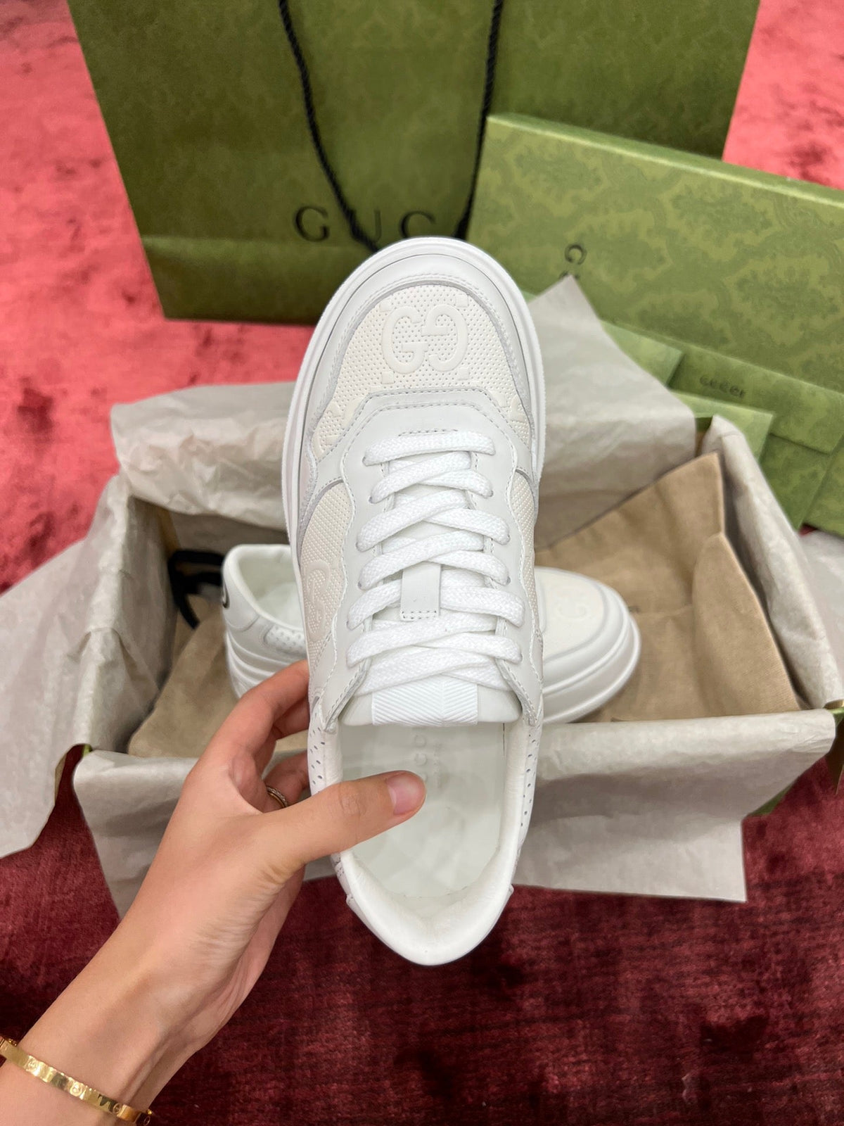 Sneakers & Shoes