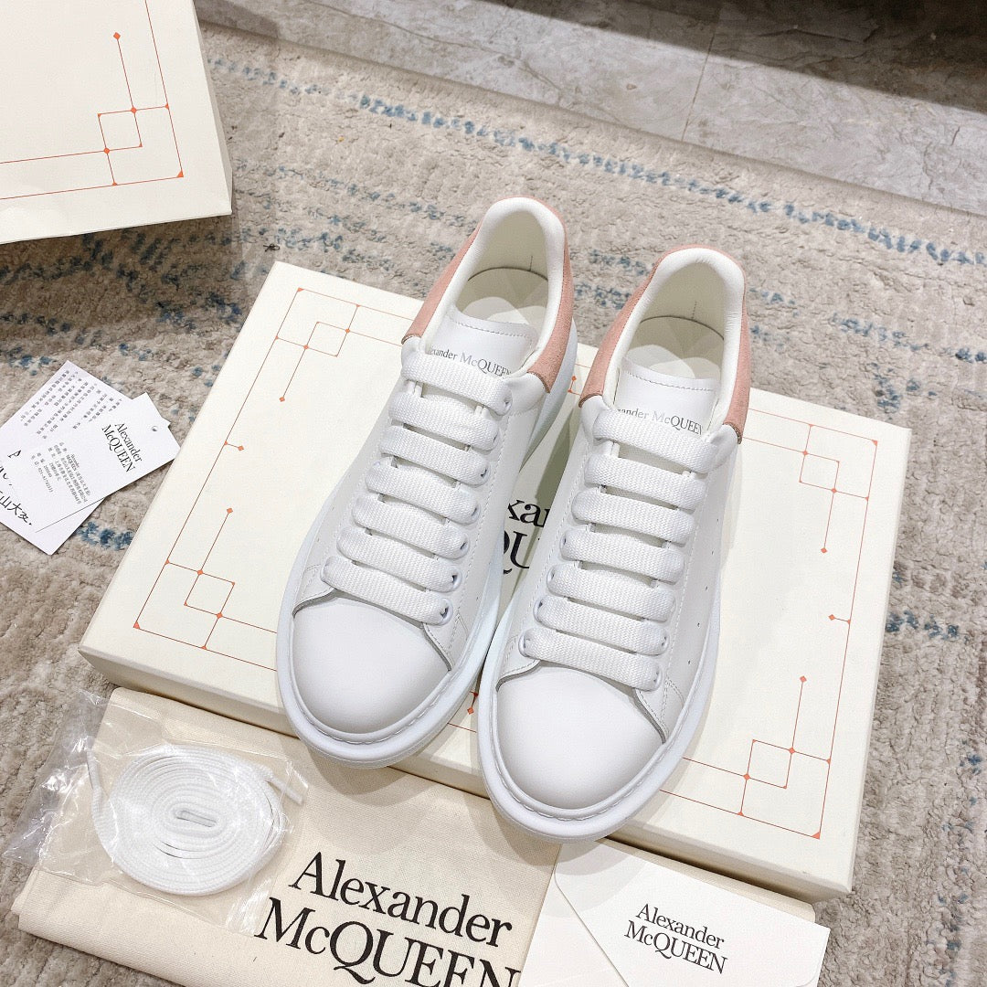Sneakers & Shoes