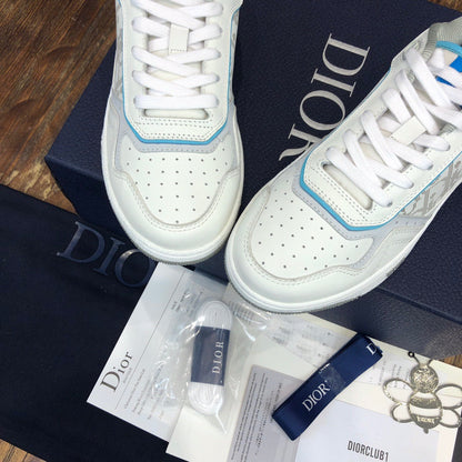 DIO Sneakers