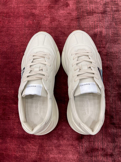 Sneakers & Shoes