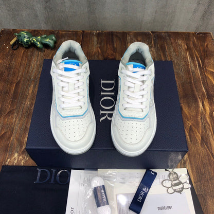 DIO Sneakers