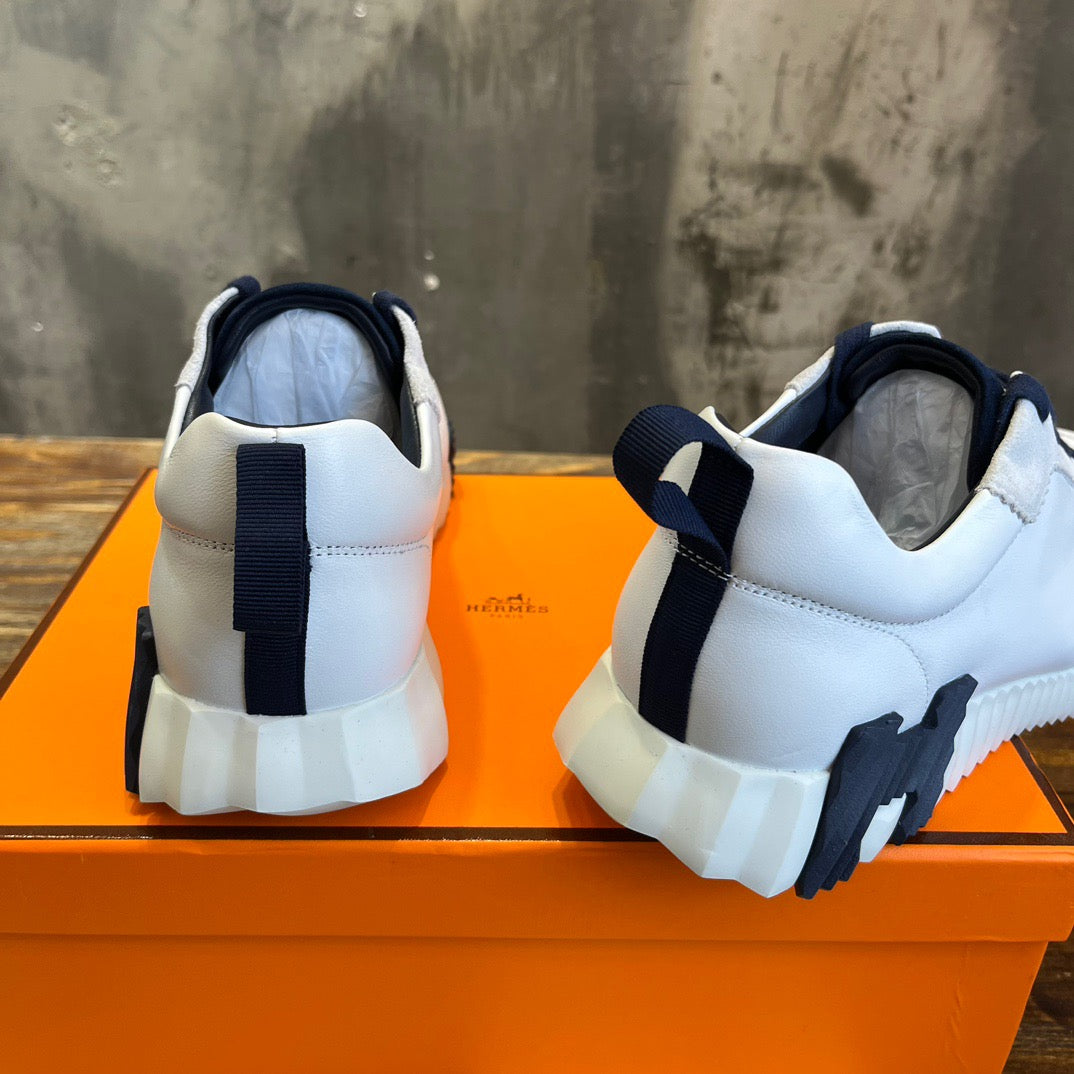 HERM Sneakers