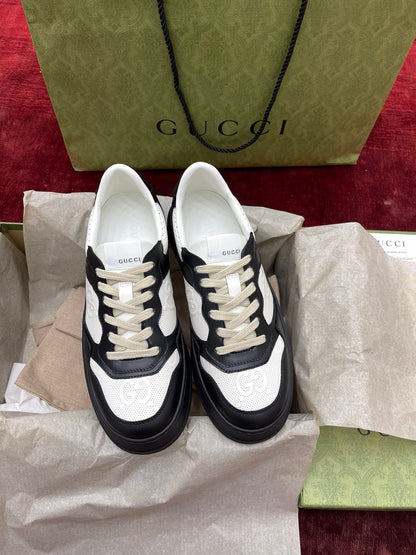 Sneakers & Shoes