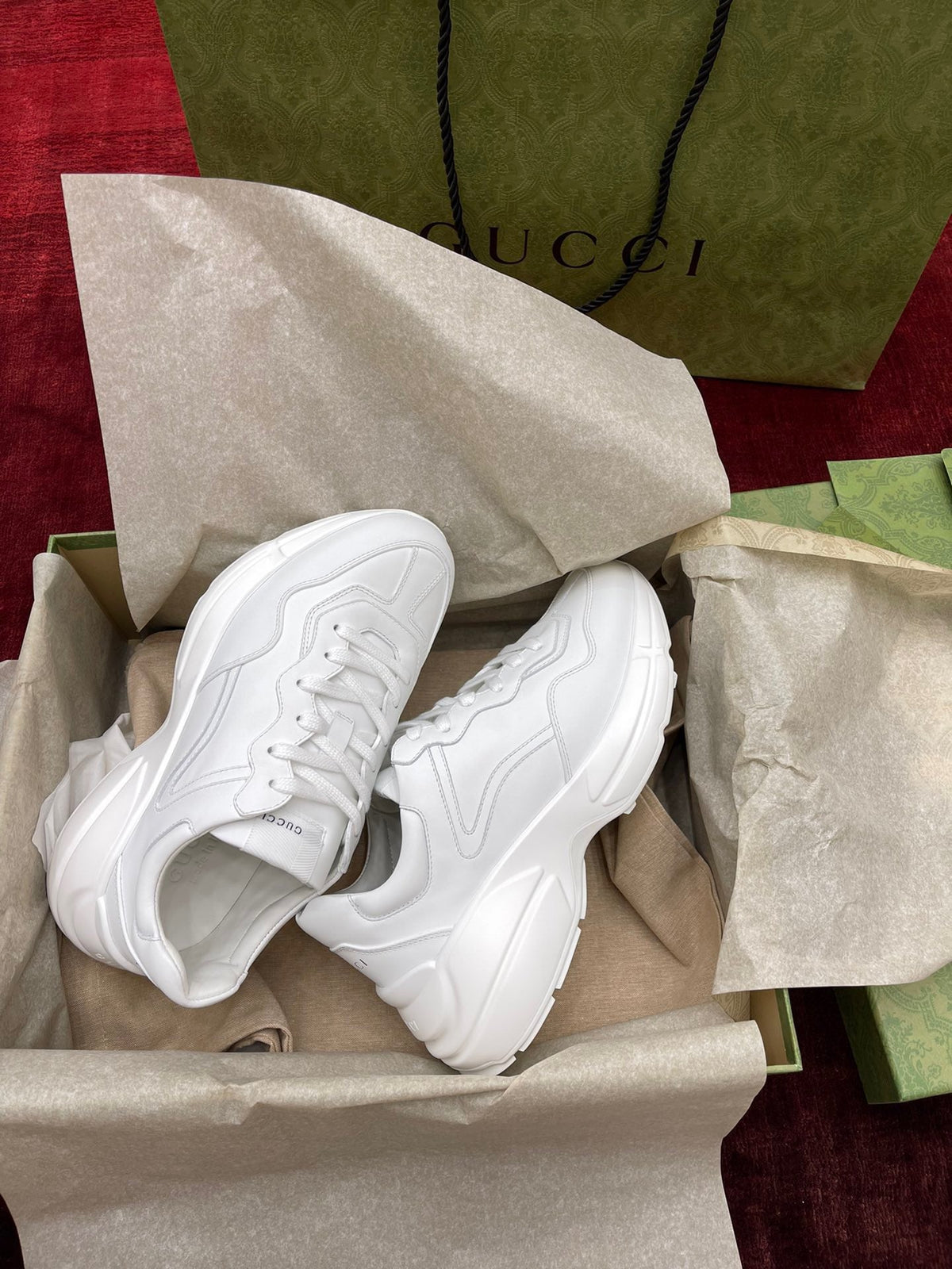 Sneakers & Shoes