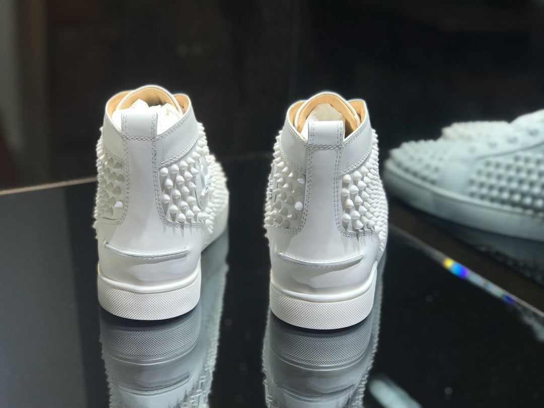 Sneakers & Shoes