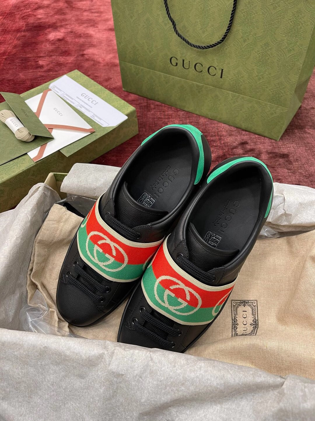 Sneakers & Shoes
