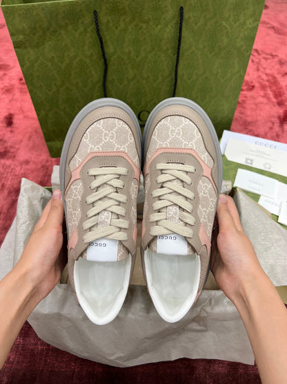 Sneakers & Shoes