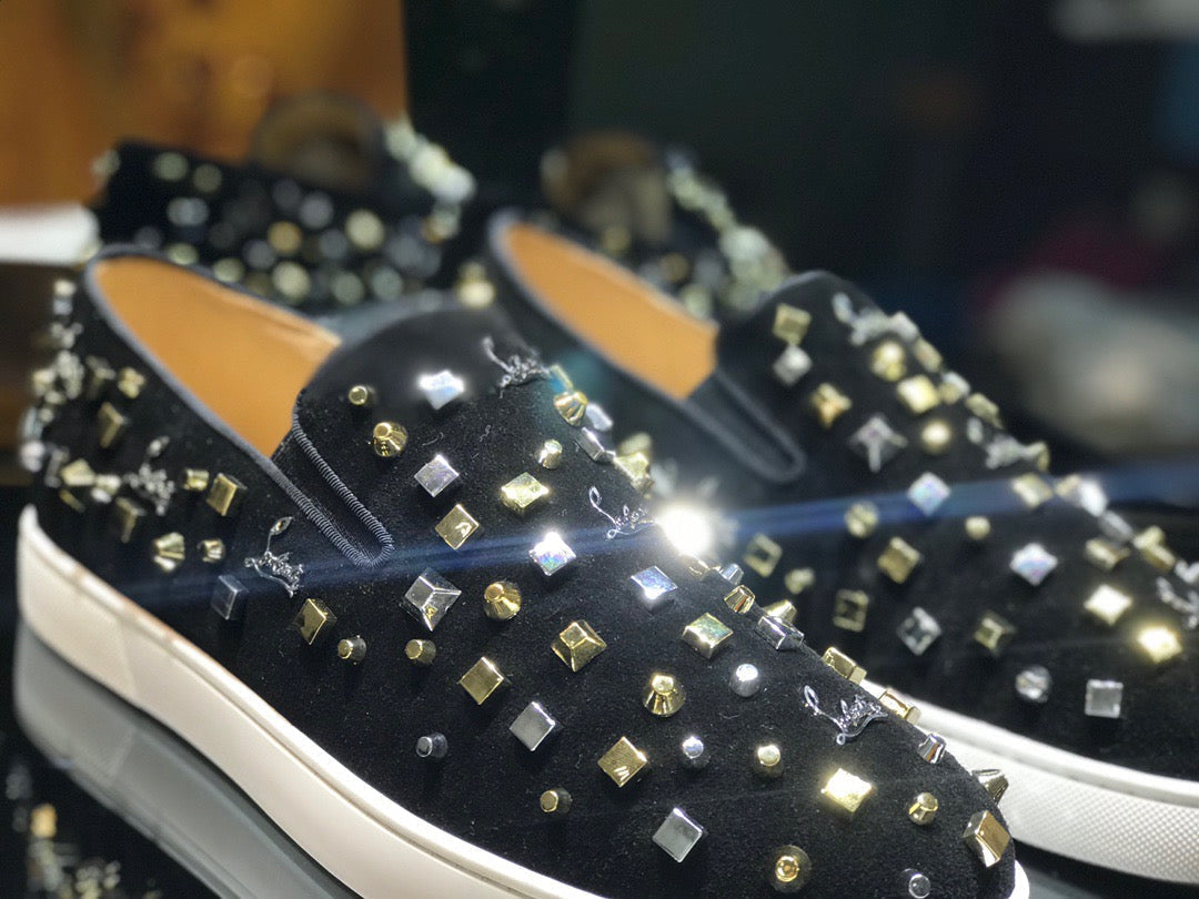 Sneakers & Shoes