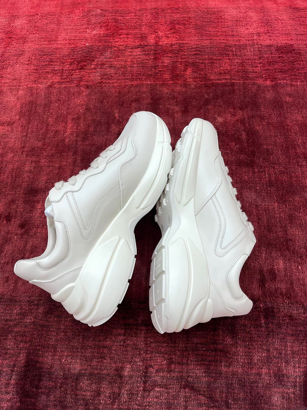 Sneakers & Shoes
