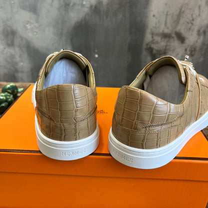 HERM Sneakers