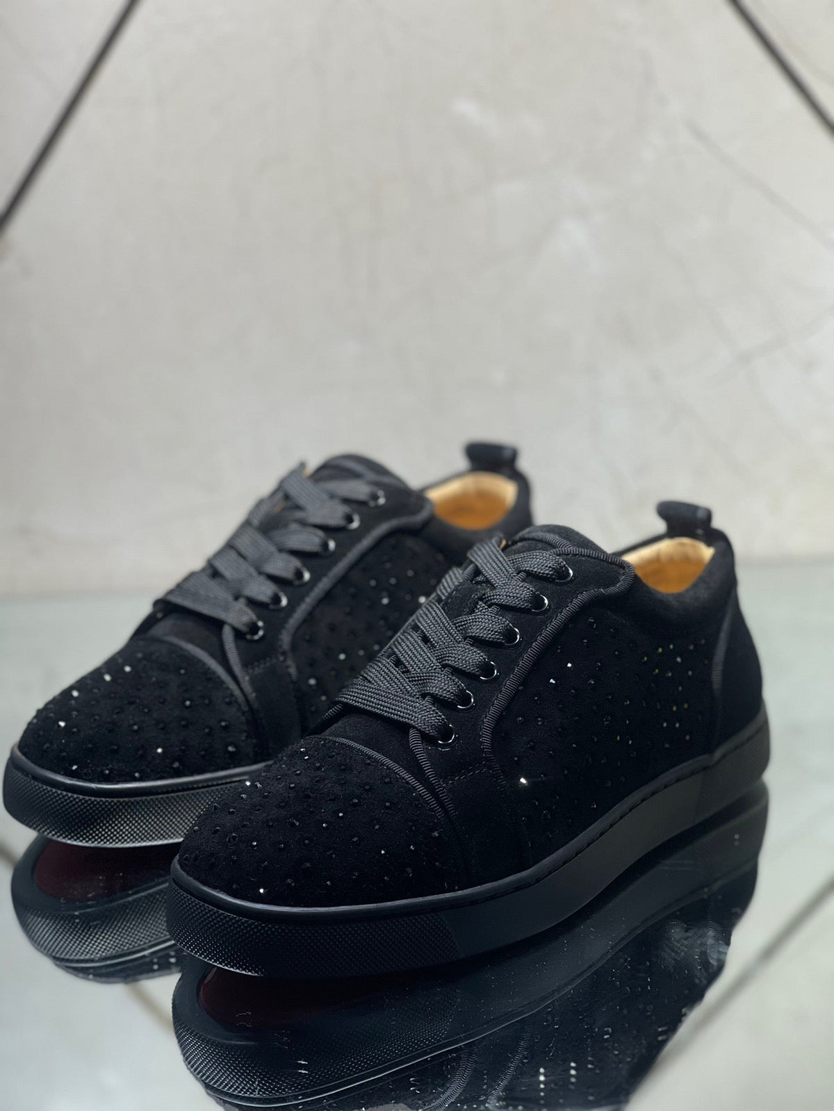 Sneakers & Shoes