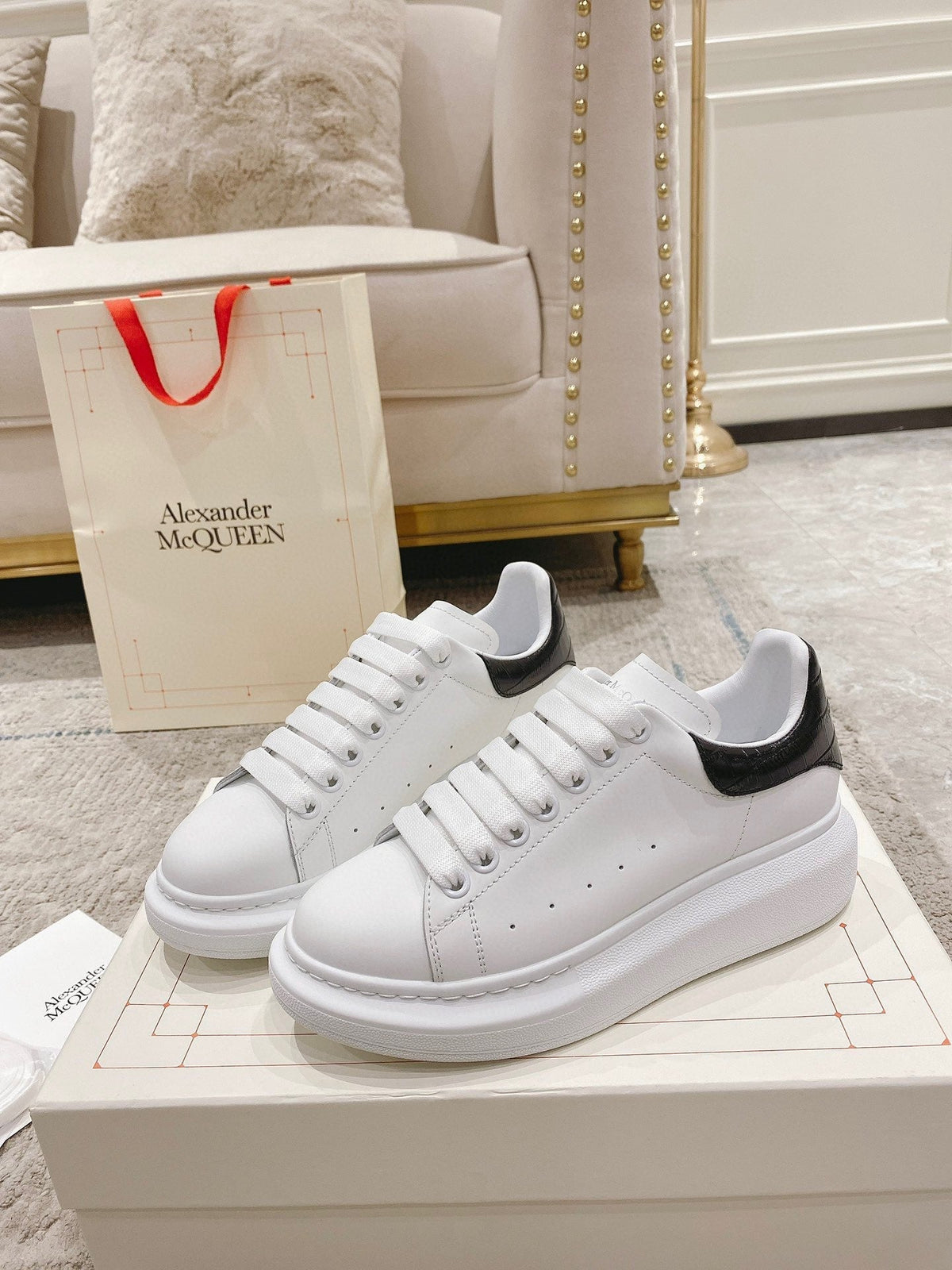 Sneakers & Shoes