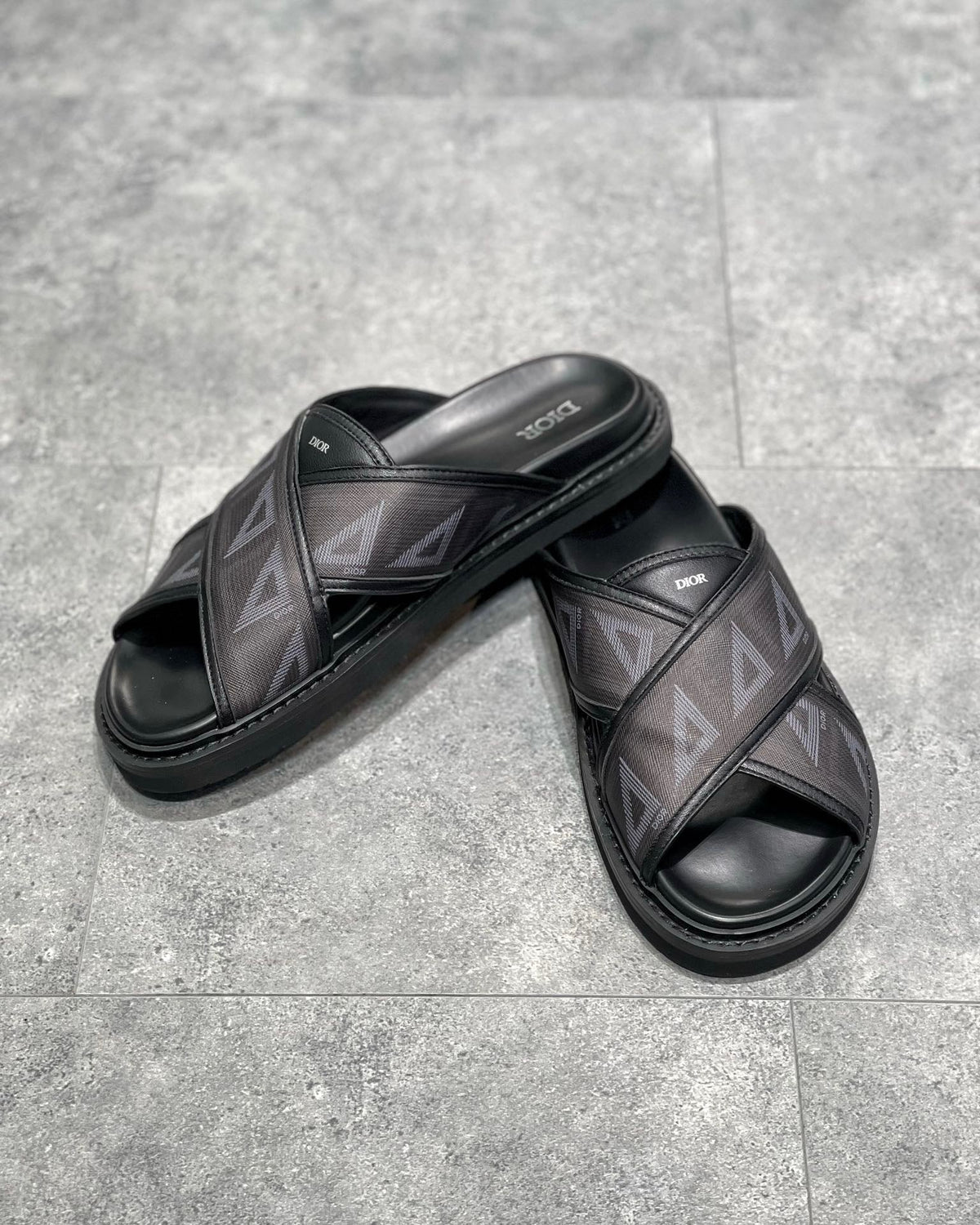 DIO Sneakers