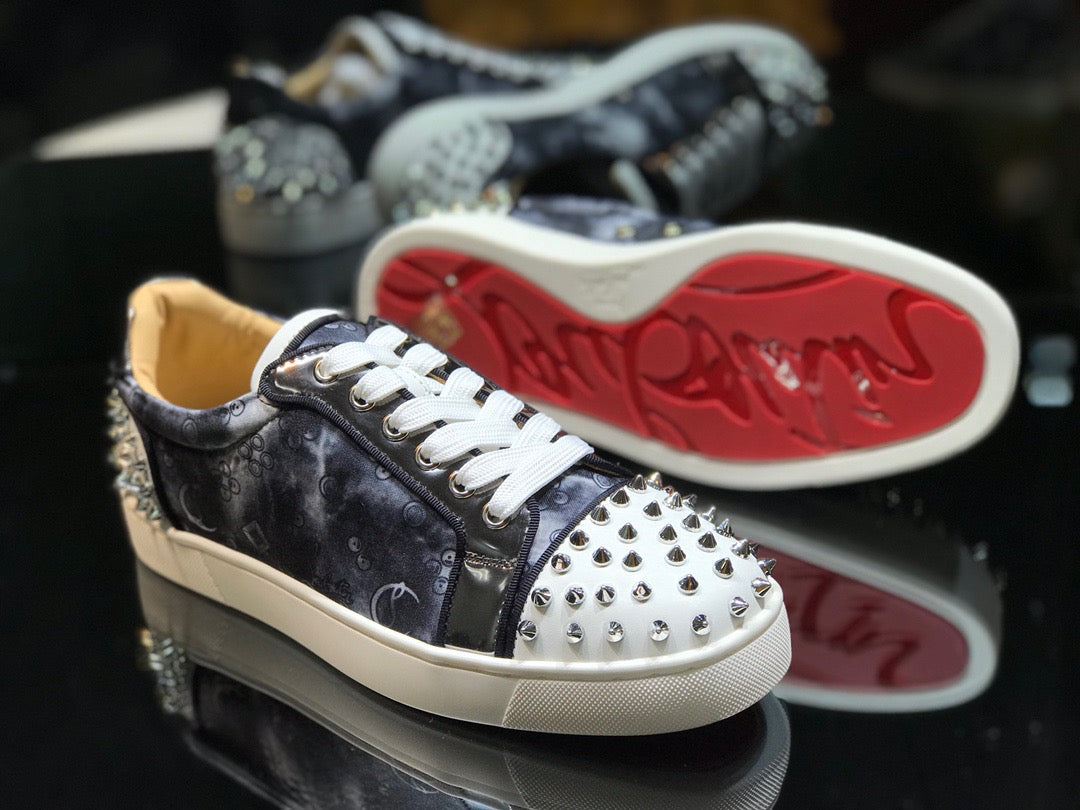 Sneakers & Shoes