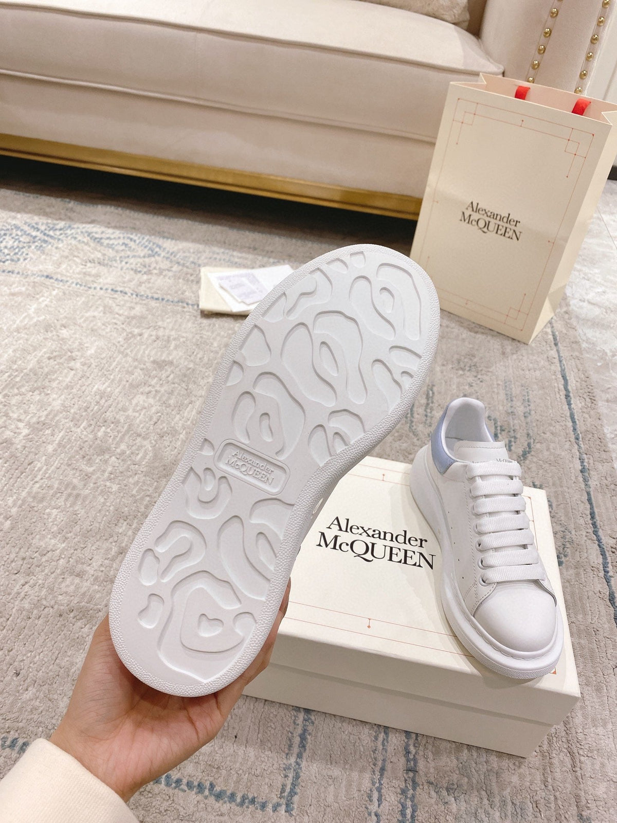 Sneakers & Shoes