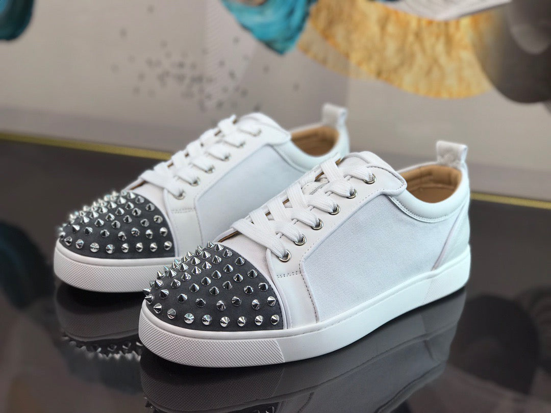 Sneakers & Shoes