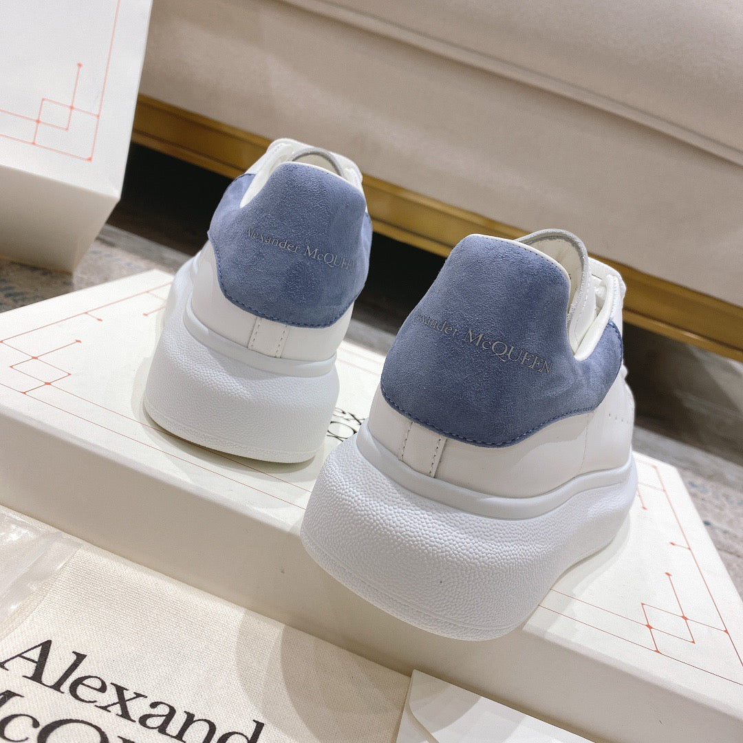 Sneakers & Shoes