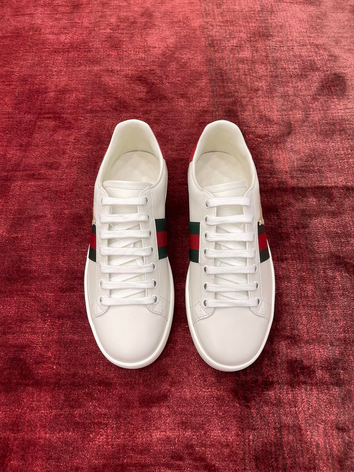Sneakers & Shoes