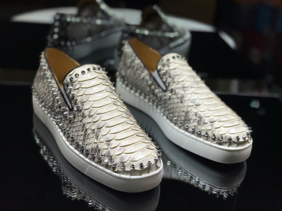 Sneakers & Shoes