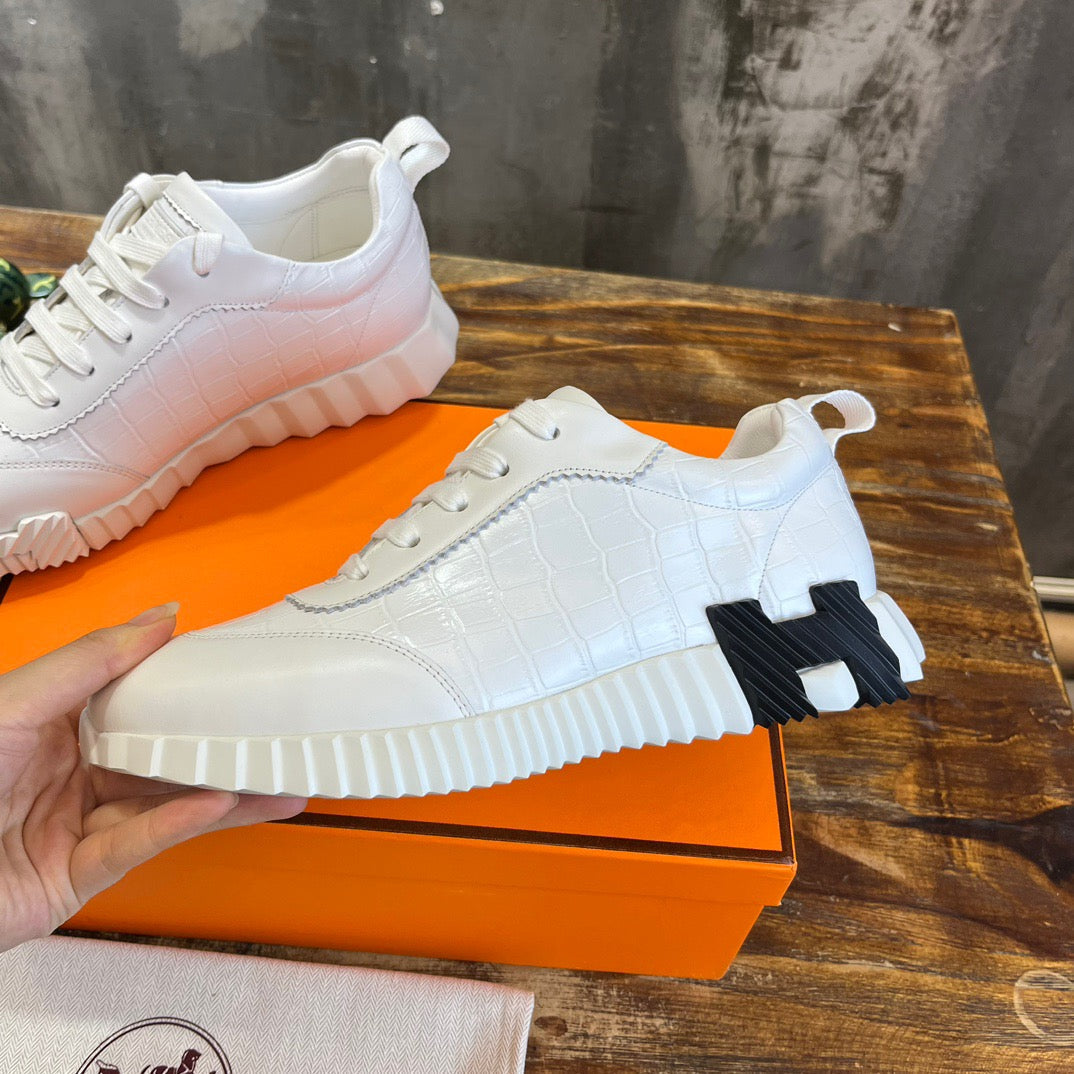 HERM Sneakers